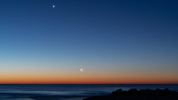 Conjonction Lune-Saturne du 24 octobre 2026 : comment observer le duo dans le ciel du soir
